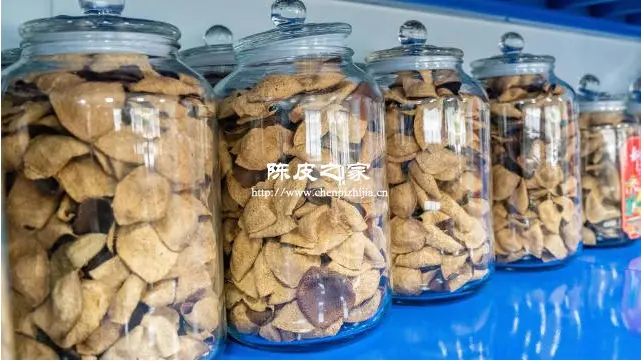 玻璃罐密封性好方便观察存放高年份陈皮