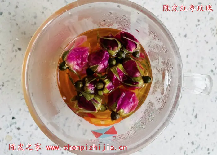 陈皮玫瑰花红枣泡水的功效和作用