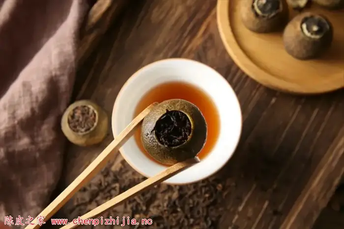 小青柑的功效和陈皮的功效是一样的吗