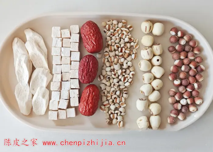 茯苓芡实陈皮黄芪可以一起泡水喝吗
