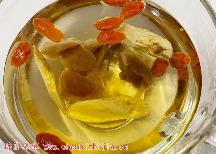 黄芪当归陈皮泡水喝的功效
