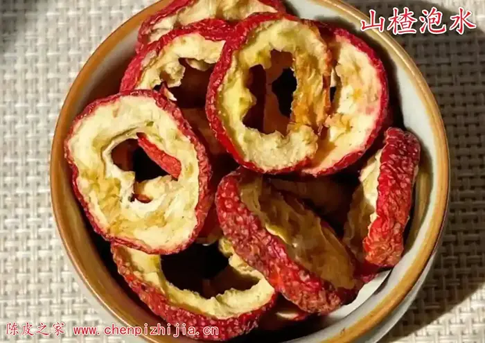 山楂泡水