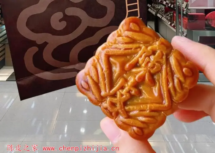 陈皮月饼vs五仁月饼：哪款才是中秋“老字号”？